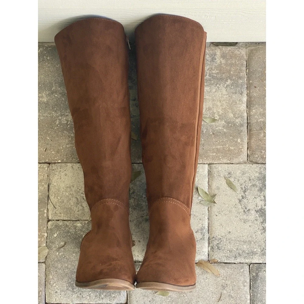 Universal Threads Brown‎ Suede Size 9.5 Knee High Riding Boots